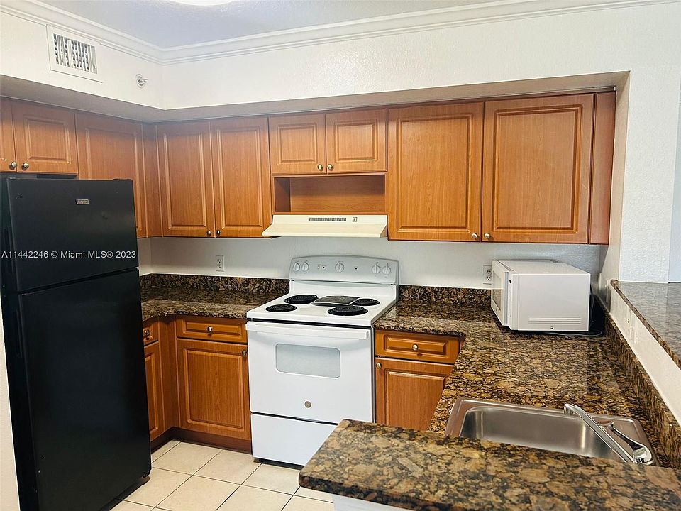 1st image of 13770 NE 3rd Ct APT 201