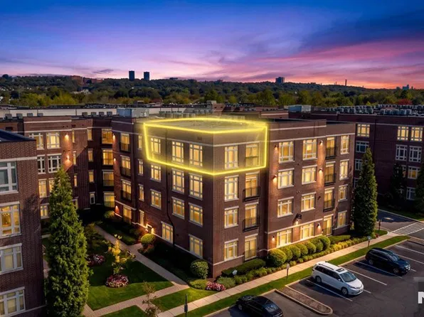 4410 Riverview Avenue #410, Englewood, NJ 07631