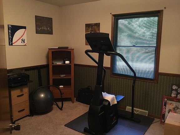 5th image of 56629 Moyer Ln