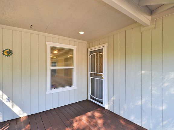 3rd image of 730 Arbona Cir N