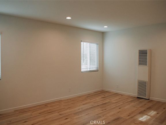 5th image of 21004 Henrietta St APT C