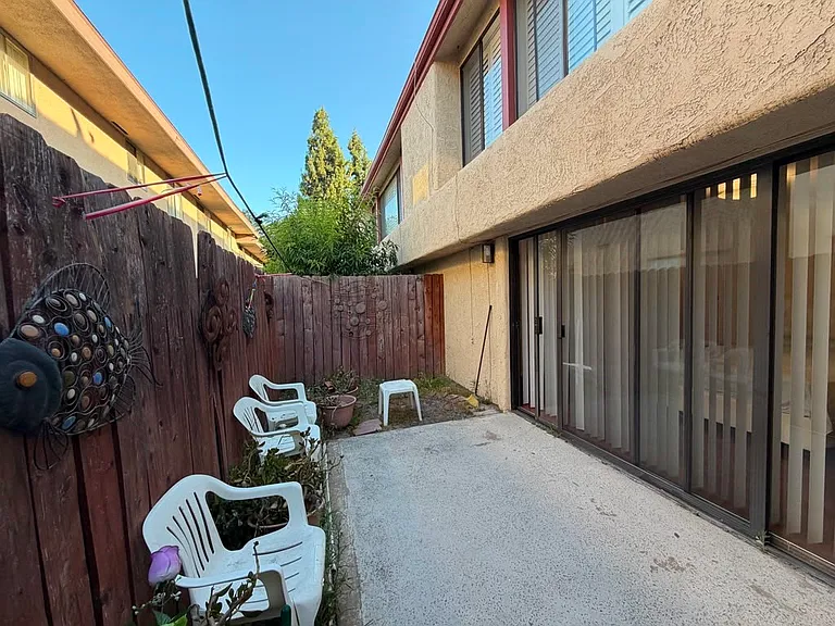 1015 Arcadia Ave #12 — Photo 14