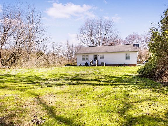 5th image of 3301 Luttrellville Ln