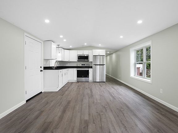3rd image of 26 Progressive St