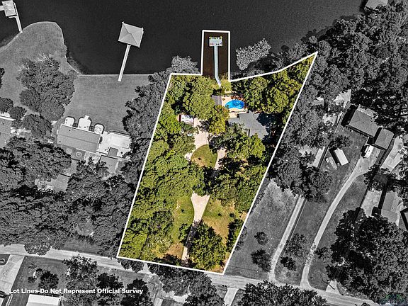 2nd image of 2022 W Lake Dr