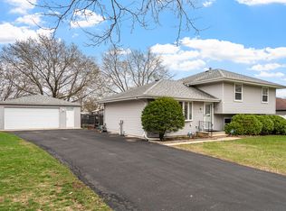 1710 Corregidor St, Joliet, IL 60435