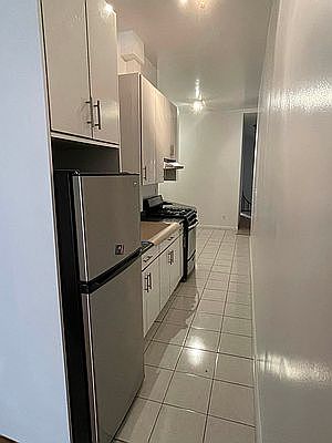5th image of 315 E 92nd St APT 4W