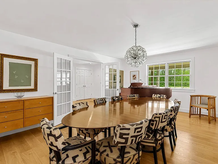 1280 Town Line Rd — Photo 12