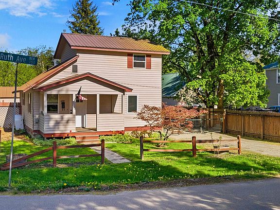2nd image of 722 Ruth Ave