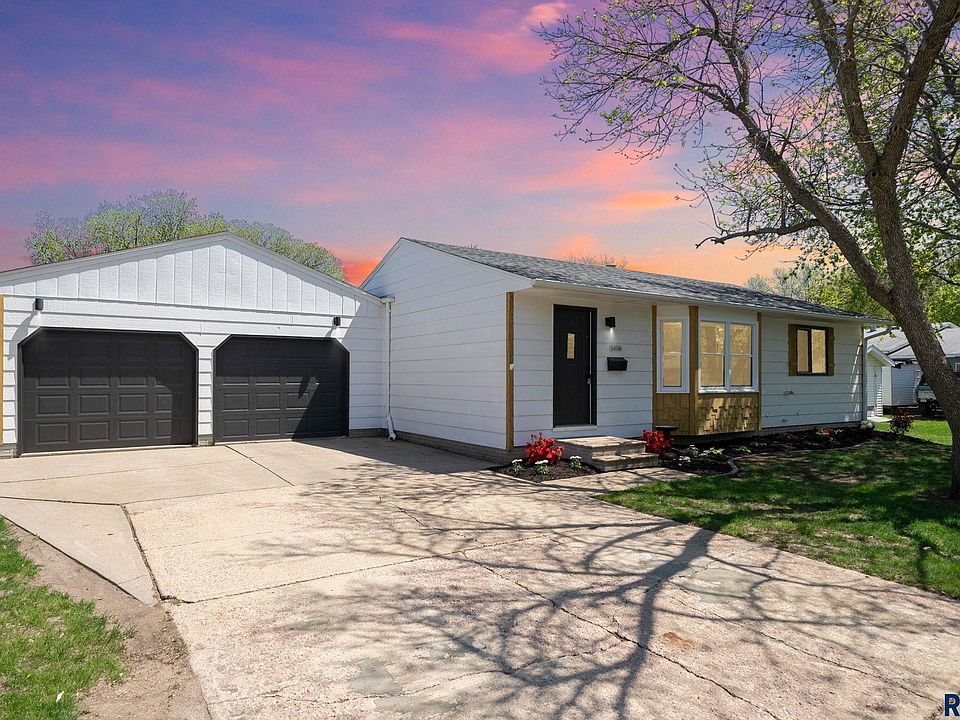 1st image of 5404 W Deer Creek Dr