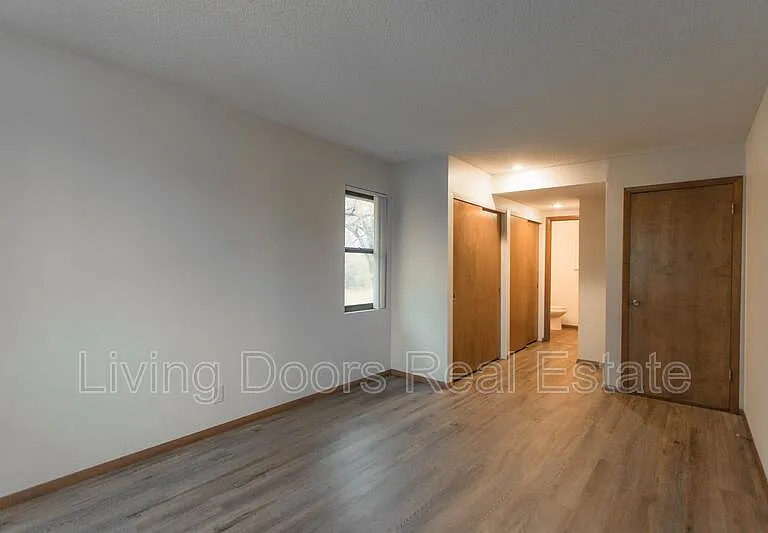 1935 N Lincoln Ave #106 — Photo 14