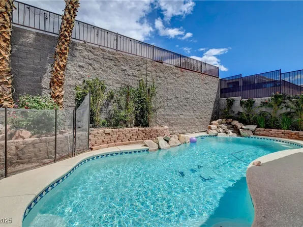 2078 Wildwood Lake St, Henderson, NV 89052