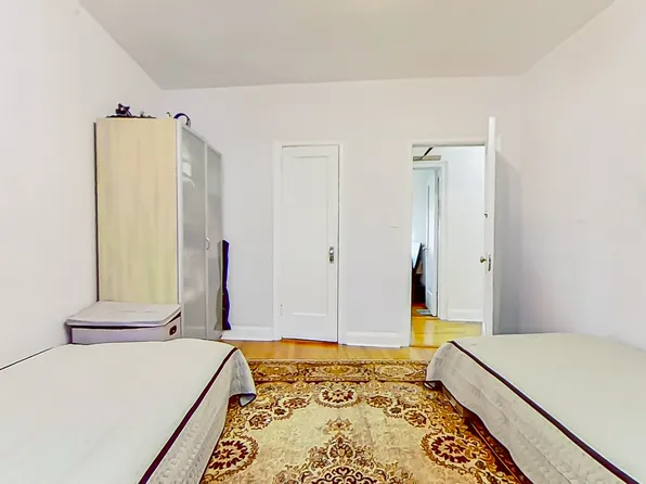 83-44 Lefferts Boulevard image 20 of 25