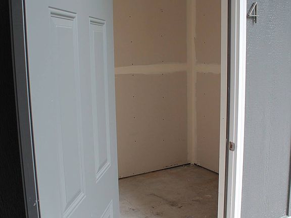 5th image of 1725 S 3rd St W APT 103