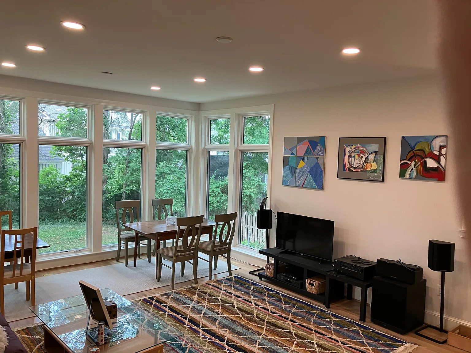 4 bed, 4.5 bath, 3200 sqft, $1,500 — Photo 2