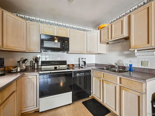 765 S Alton Way Bldg 22 #2A, Denver, CO 80247