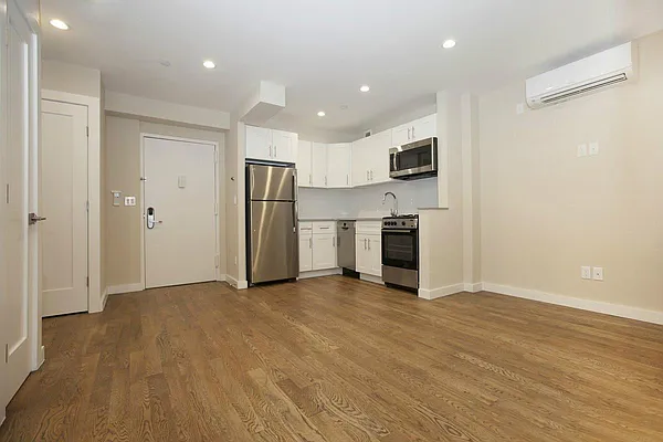 Rented by REAL New York | media 13