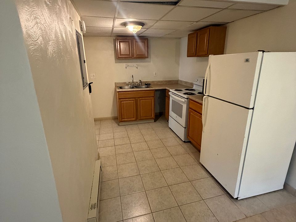 1st image of 829 Rose St APT C
