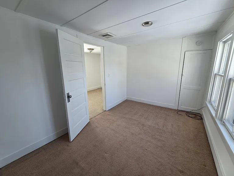153 Main St — Photo 17