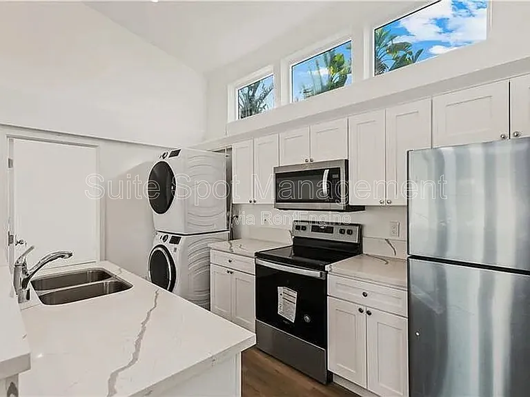 554 N Cambridge St #552 — Photo 4