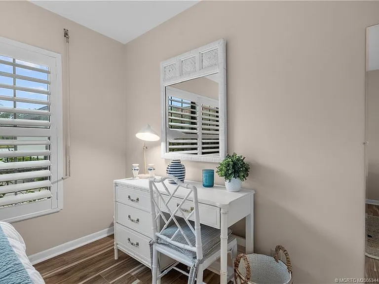 1544 SW Silver Pine Way #104-F — Photo 12