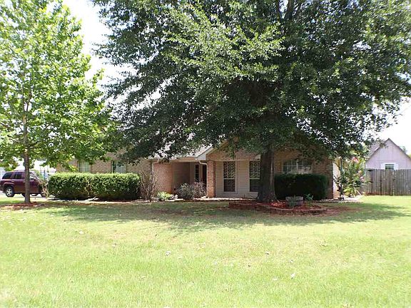 2nd image of 601 Partridge Ln