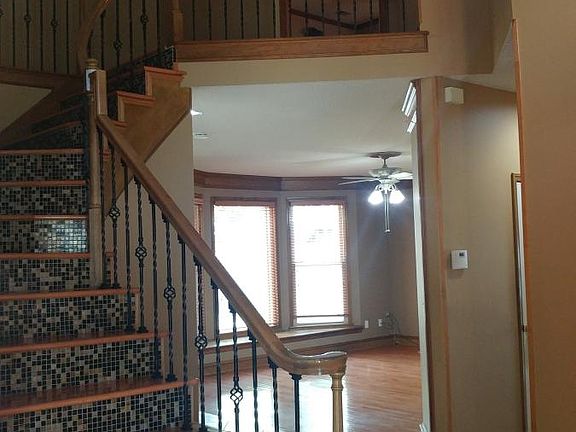 5th image of 12737 King St