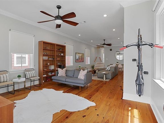 5th image of 3615 Banks St