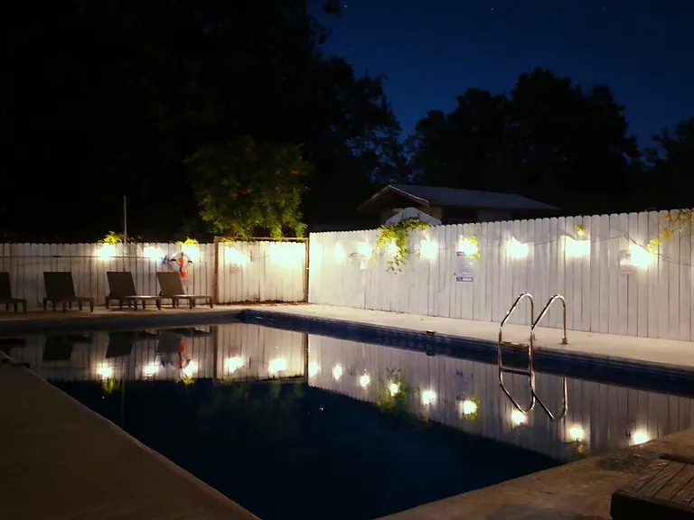Eleanor Ave — Photo 10