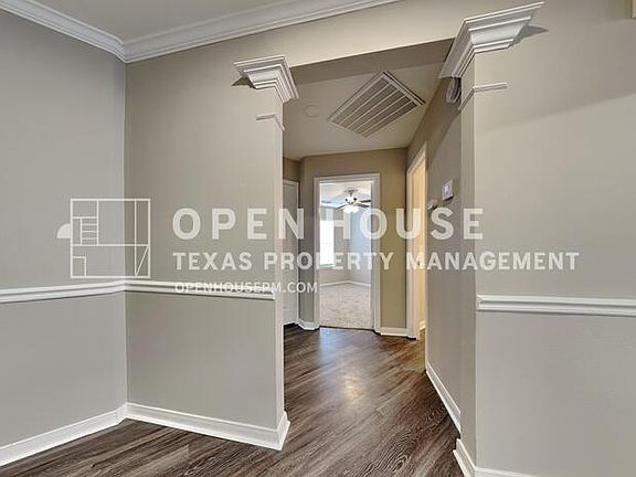 4th image of 11826 Solon Springs Dr