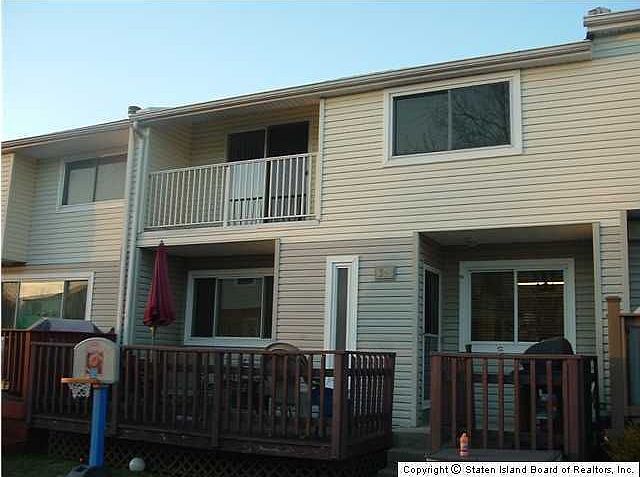 1st image of 456 Caswell Ave