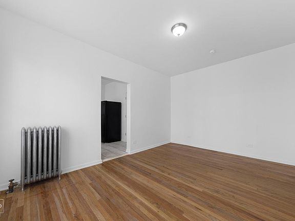 4th image of 7451 S Eberhart Ave #506-2