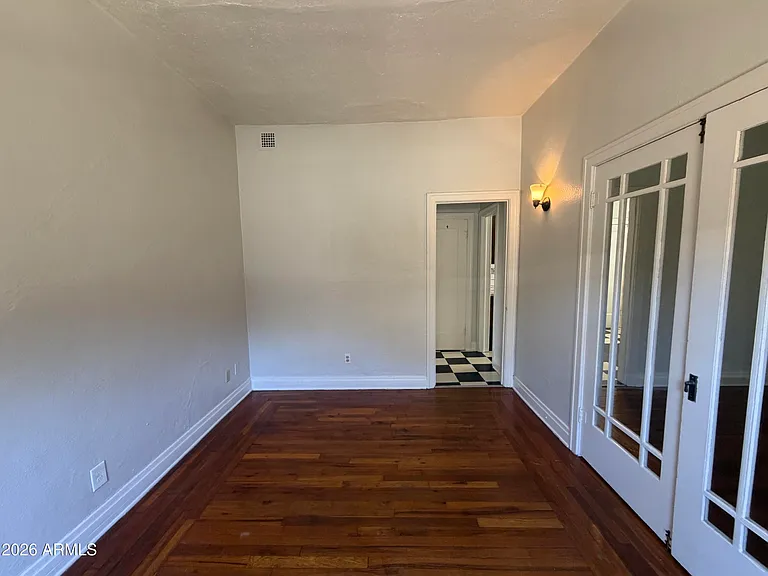 902 E Palm Ln #4 — Photo 8