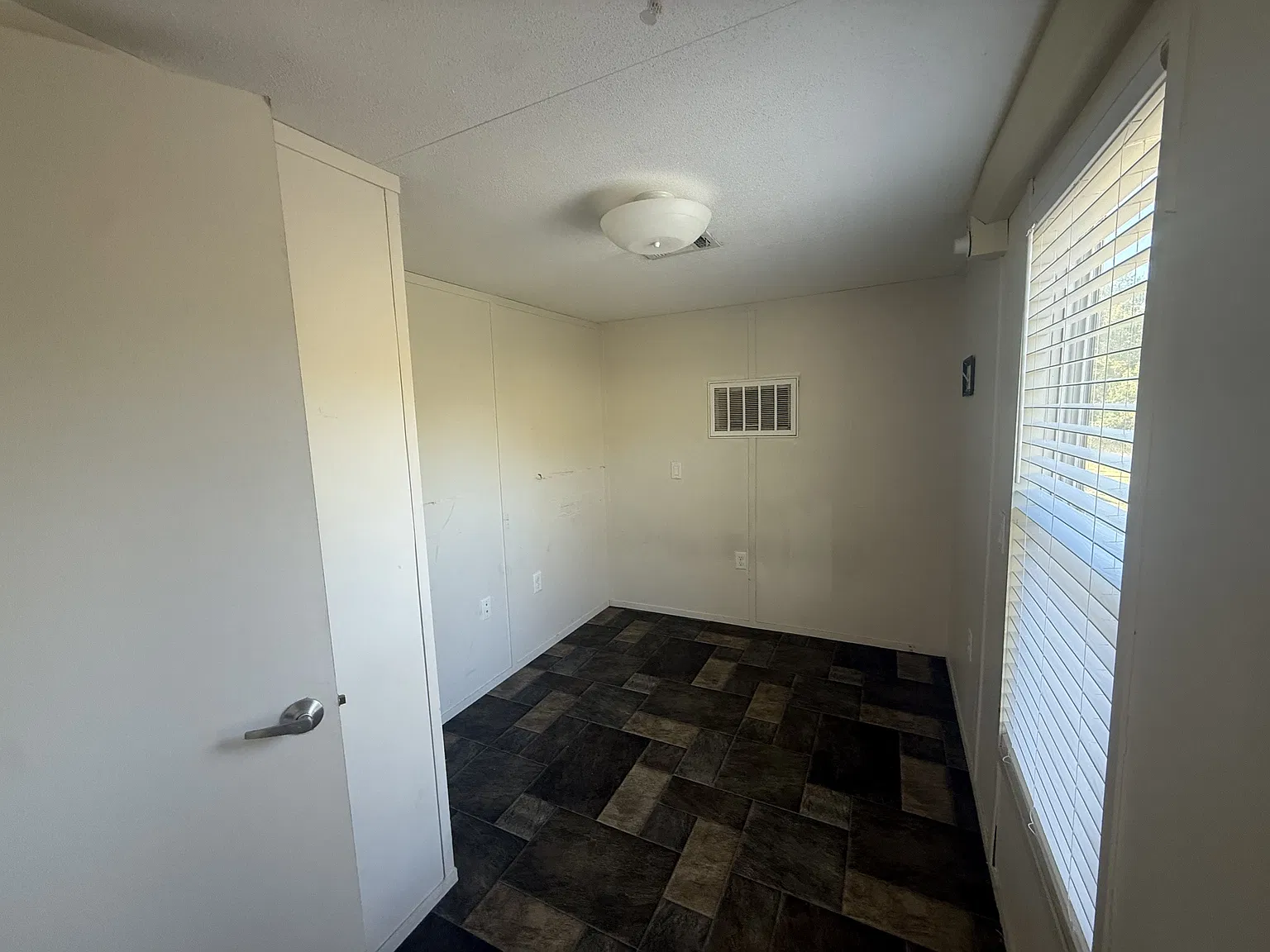 2307 Ahloso Road - 1 — Photo 3