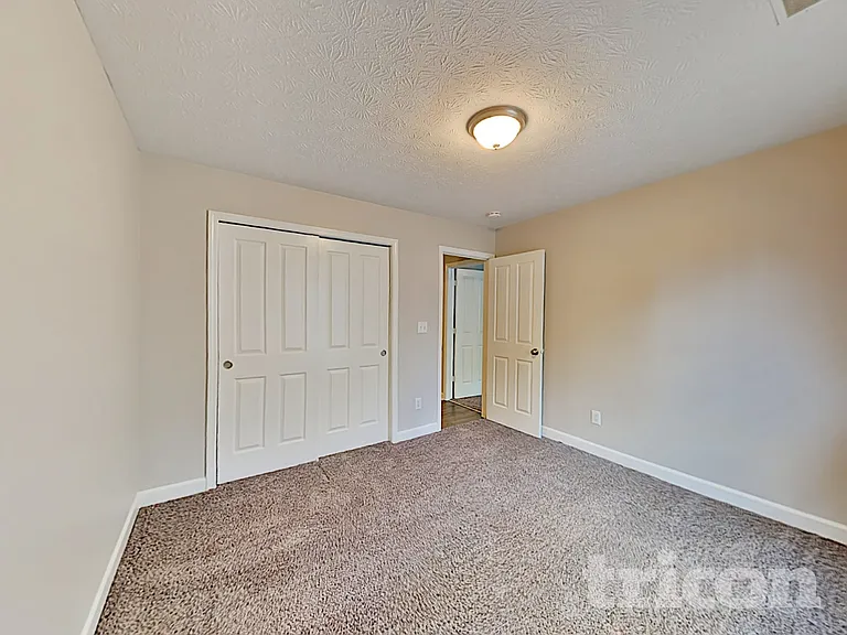 12758 Sovereign Ln — Photo 12