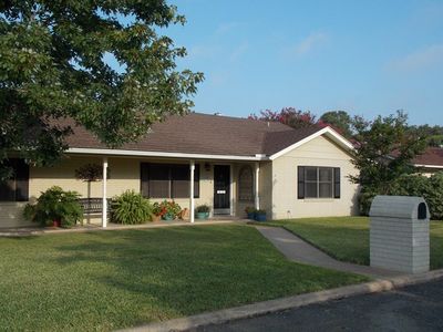 626 S Columbus St, Fredericksburg, TX, 78624