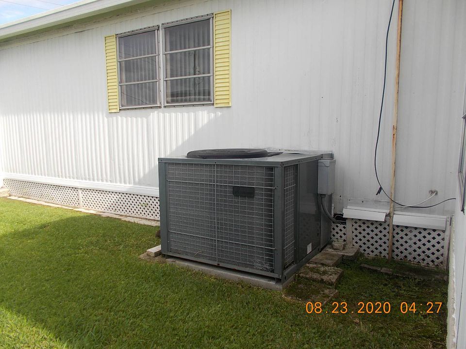 2nd image of 124 Joyce Pl #124