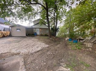 6474 Hamilton Dr, Derby, NY 14047