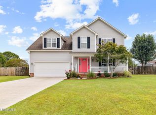 315 Trappers Rd, Hubert, NC 28539