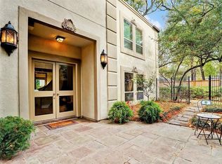 642 Voss Rd, Houston, TX 77024