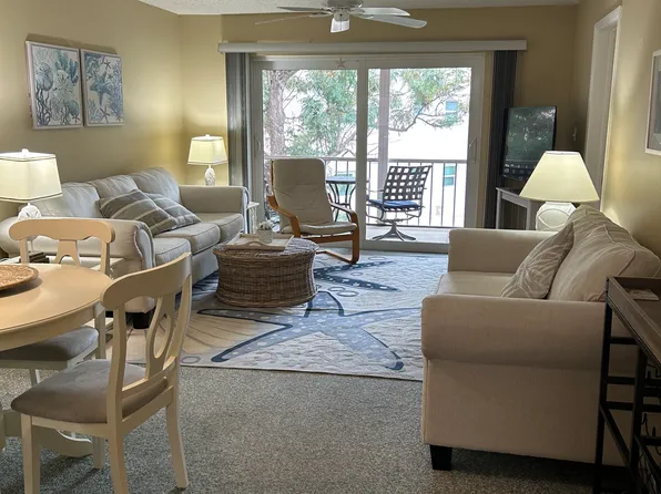 170 Turtle Lake Ct APT 304, Naples, FL 34105
