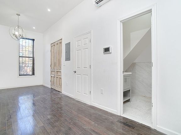 3rd image of 808 Greene Ave APT 1A