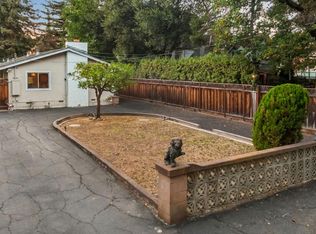 67 Holbrook Ln, Atherton, CA 94027
