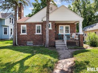 2105 17th St, Rock Island, IL