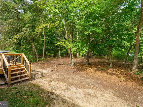 5th image of 25094 Reeds Meadow Dr