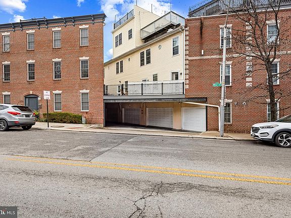 3rd image of 2212 Essex St