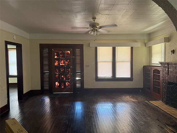 2nd image of 309 NE Sanchez Ave