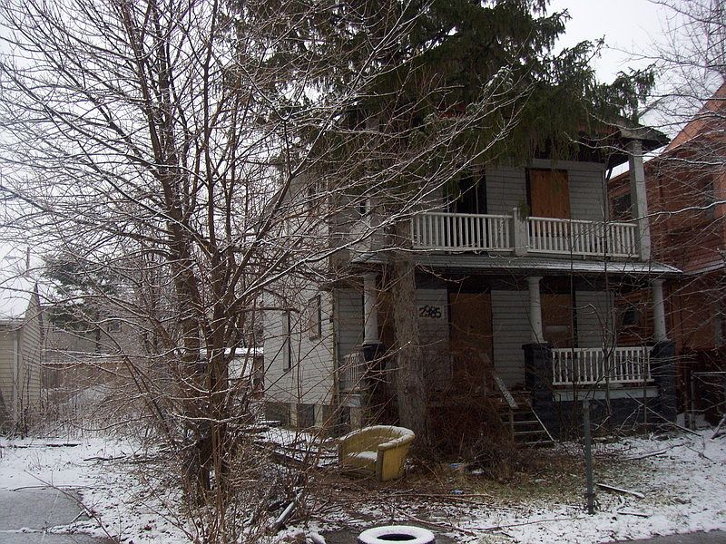 2nd image of 2985 E 125th St