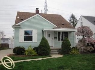 3723 Trumbull St, Trenton, MI 48183