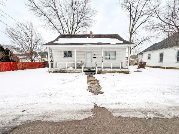 314 Adams Ave, Charleston, IL 61920